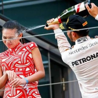 F1: Για σεξισμό κατηγορούν τον Lewis Hamilton (photos)