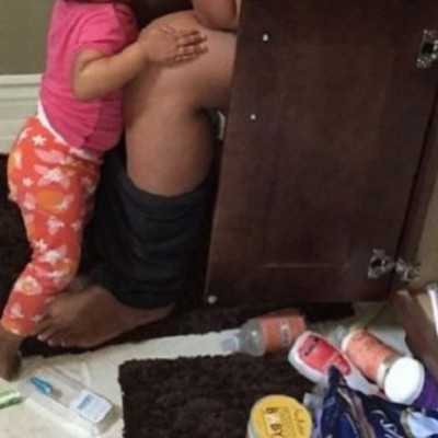 Η φωτό μιας μαμάς που έκανε το γύρο του διαδικτύου και μάζεψε 110.000 likes μέσα σε 5 ώρες