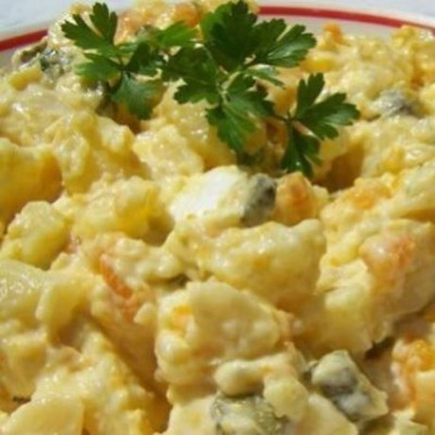 Συνταγή για την πιο νόστιμη και δροσερή πατατοσαλάτα