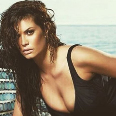 Νέα σέξι φωτογράφηση της Μαρίας Κορινθίου (φωτό)