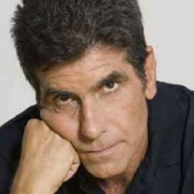 Όταν συμβεί στα πέριξ...: Ο Γιάννης Μπέζος τραγουδά Βασίλη Τσιτσάνη στον Ιανό