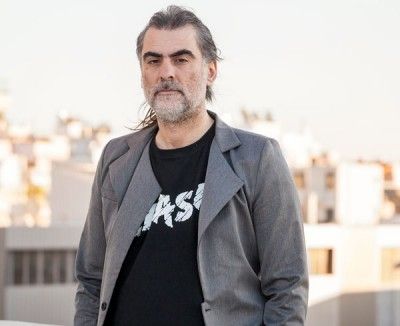 Ο Φίλιππος Πλιάτσικας στις Συναντήσεις Με Μουσικούς στο Café του Ιανού