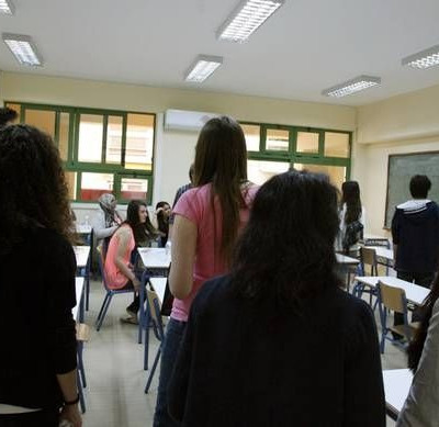 Πανελλήνιες 2015: Τα θέματα σε Λογοτεχνία, Βιολογία, Χημεία – Βιοχημεία, Αρχές Οργάνωσης