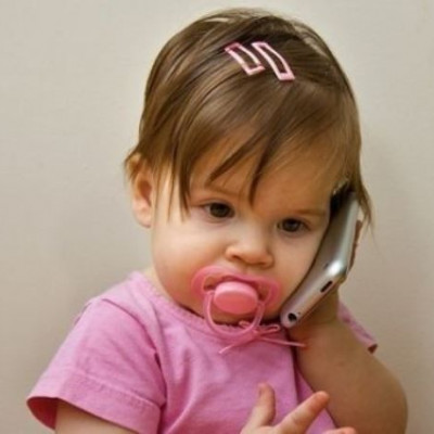 Παιδί και κινητό: Τι θα πρέπει να κάνετε-Συμβουλεύει η ψυχολόγος Αλεξάνδρα Καππάτου