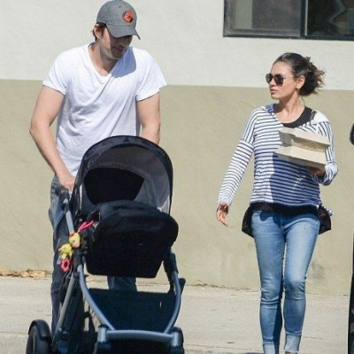 Είναι η Mila Kunis η πιο κουλ μαμά του Hollywood; Ναι είναι