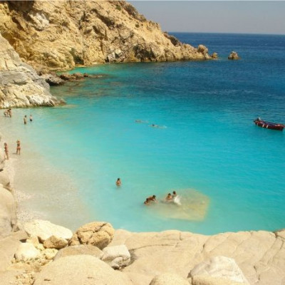 Καλοκαιρινές διακοπές: Σου δίνουμε 5 λόγους να επισκεφθείς την Ικαρία