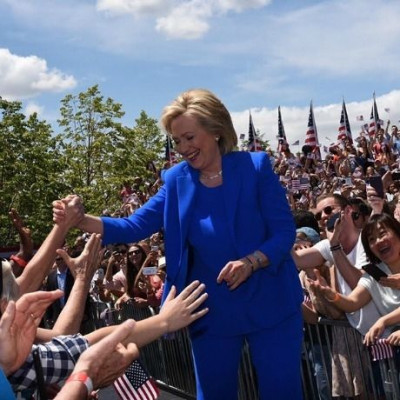 It's Viral: Η Hillary Clinton είναι ακόμη πιο cool κι από τον Barack Obama