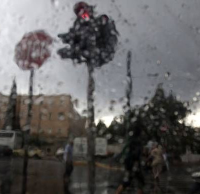 Σε κλοιό έντονης κακοκαιρίας η χώρα