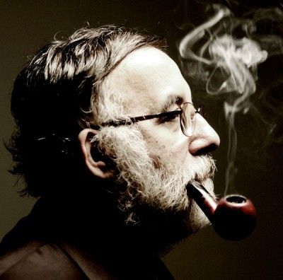 Ο Θάνος Μικρούτσικος σε καλοκαιρινή περιοδεία