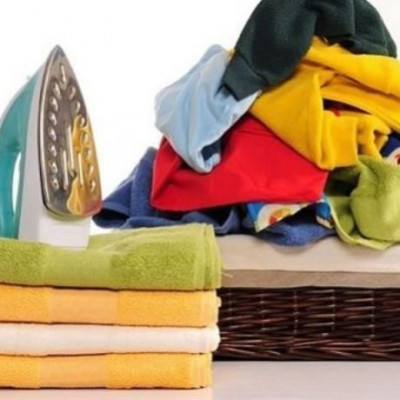 5 τρόποι να σιδερώσετε τα ρούχα σας χωρίς... σίδερο!