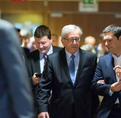 Η πλακίτσα Γιούνκερ και η απάντηση Τσίπρα (video)