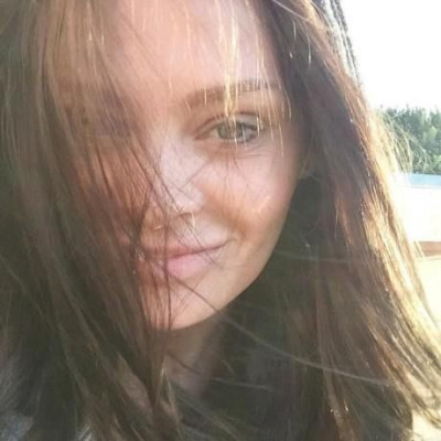 #nofilter: Η Υβόννη Μπόσνιακ δίνει μαθήματα ομορφιάς από την παραλία