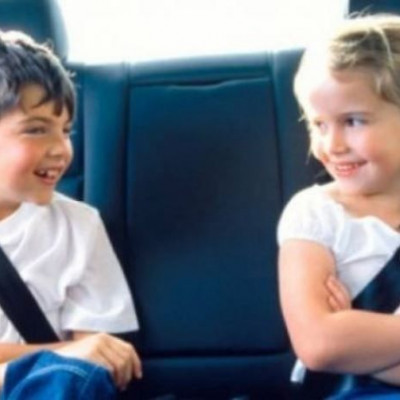 Φτάνει πια! Τα παιδιά πρέπει να φορούν τη ζώνη ασφαλείας στο αυτοκίνητο!