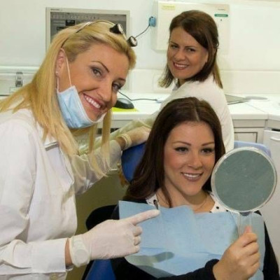 Πώς να αποκτήσετε λαμπερό χαμόγελο!