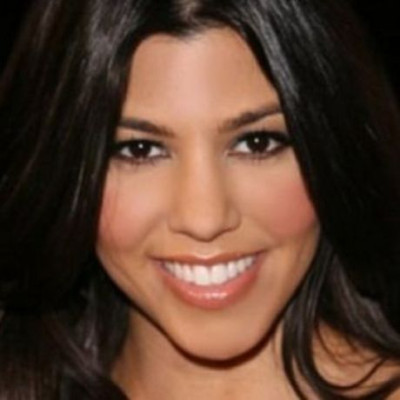 Κόρτνει Καρντάσιαν: Δεν πάει ο νους σας πώς κυκλοφορεί ανάμεσα στα παιδιά της στο σπίτι