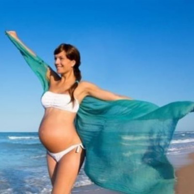 Χρήσιμα tips για να περάσετε την εγκυμοσύνη σας χωρίς προβλήματα το καλοκαίρι