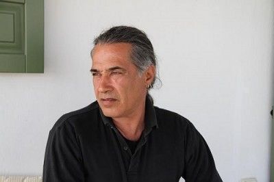 Ο Παντελής Θαλασσινός ζωντανά στο Βεάκειο Θέατρο