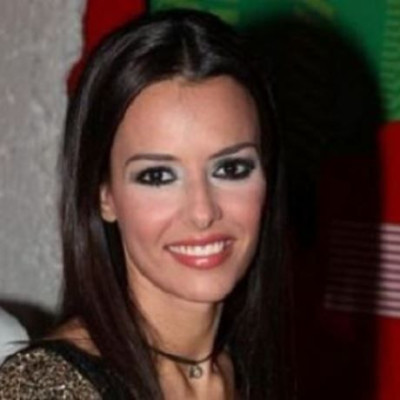 Όλγα Λαφαζάνη: Απολαμβάνει τη φύση με την κόρη της! (εικόνα)