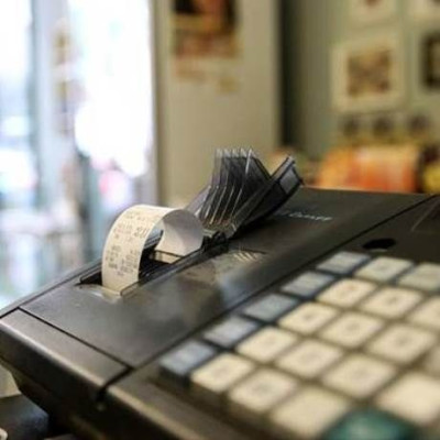 Θα μας τρελάνουν οι δανειστές - Θέλουν να αλλάξουν πάλι τον ΦΠΑ