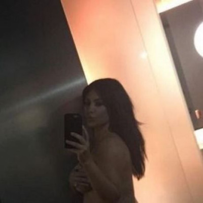 Η Κιμ Καρντάσιαν, ποζάρει γυμνή για να αποδείξει ότι είναι έγκυος! (εικόνα)