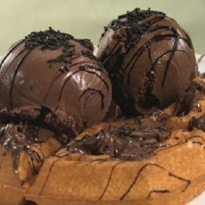 Συνταγή για σπιτικές βάφλες με παγωτό!