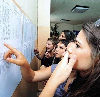 Βάσεις 2015: Αυτές είναι οι τελευταίες εκτιμήσεις – Πτώση έως και 1.500 μόρια