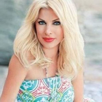 Ελένη Μενεγάκη: Δείτε τη μαζί με την μπεμπούλα της για πρώτη φορά!