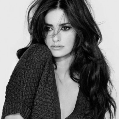 Έκανε την ανατροπή: Η Penelope Cruz αγνώριστη στο εξώφυλλο της Vogue!