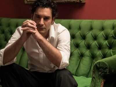 Ένας άλλος κόσμος, του Χριστόφορου Παπακαλιάτη