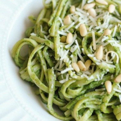 Μακαρονάδα Pesto: Την αγαπάμε όλες τις εποχές του χρόνου και ιδού πώς θα τη φτιάξεις