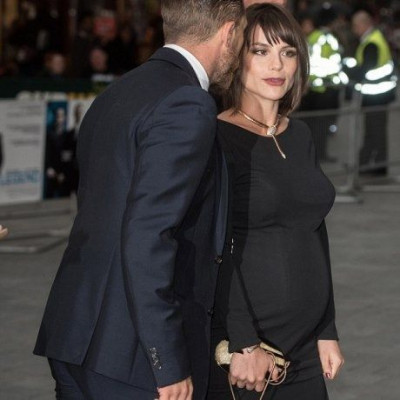 Baby news: Το σέξι διάσημο ζευγάρι περιμένει το πρώτο του παιδάκι