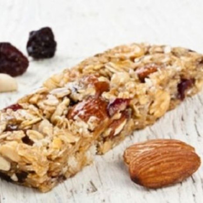 Υγιεινές μπάρες δημητριακών με 4 υλικά για το σχολείο!
