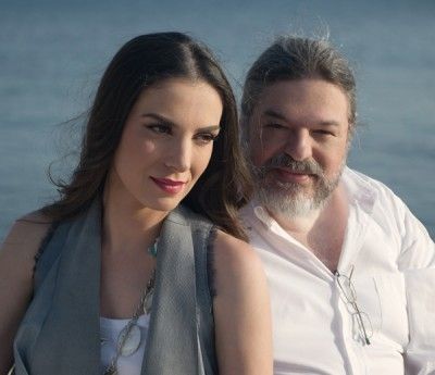 Ο Δημήτρης Παπαδημητρίου και η Φωτεινή Δάρρα στον Κήπο του Μεγάρου