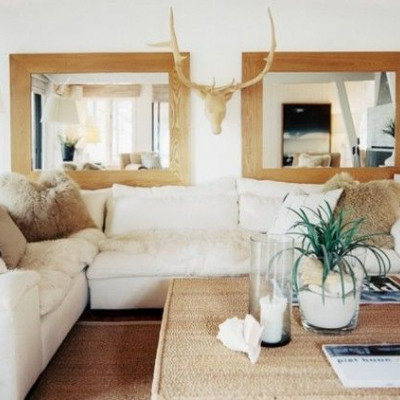 Πώς να διακοσμήσεις έναν ουδέτερο καναπέ