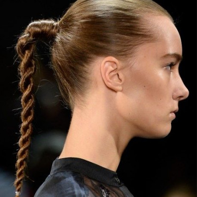 Δείτε πώς θα πετύχετε το πιο cool ponytail από το show του Public School