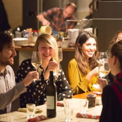 Υπέροχο και ανέξοδο δείπνο με φίλους