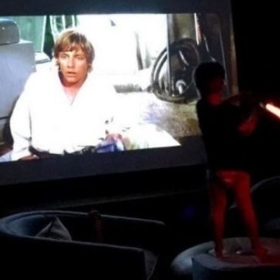 Το αγοράκι της φωτογραφίας είναι ο γιος της... (εικόνα)