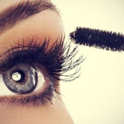 Σας τελειώσε η μάσκαρα; Φτιάξτε χειροποίητη με μόνο 2 υλικά!