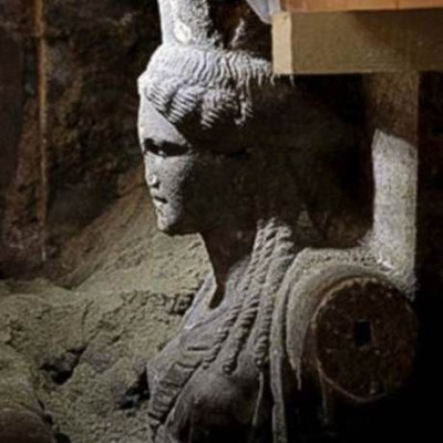 Η Αμφίπολη κρύβει Ηφαιστίωνα ή «βεντέτα»;