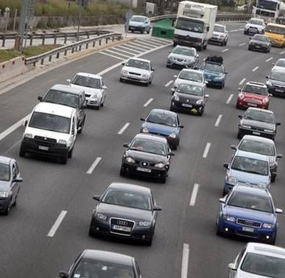 Τέλη κυκλοφορίας: Ποιοι θα βάλουν βαθιά το χέρι στην τσέπη