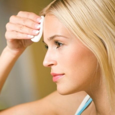 22 απροσδόκητες χρήσεις της βαζελίνης που... θα σου «λύσουν» τα χέρια!