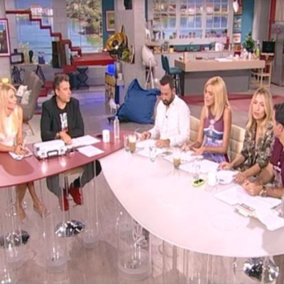 Η ατάκα του Λιάγκα για τον χωρισμό της Καινούργιου και η ενόχληση της Σάσας Σταμάτη on air