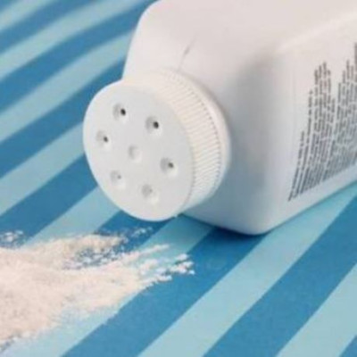 Η παιδική πούδρα έχει πολλές χρήσεις. Δείτε ποιες