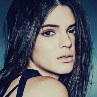 Η Kendall Jenner αντέγραψε το στυλ της Kim Kardashian και η επιλογή της τη δικαίωσε