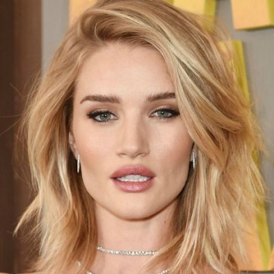 Το duck face τελείωσε. Το νέο trend στις φωτογραφίες λέγεται fish gape!