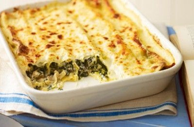 Κανελόνια με γέμιση σπανάκι, μάραθο και φέτα