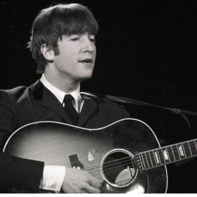 Η "χαμένη" κιθάρα του Λένον πουλήθηκε αντί 2,4 εκατ. δολαρίων