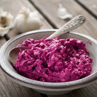 Παντζαροσαλάτα με καρύδια