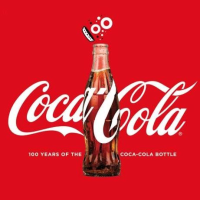 Το γυάλινο μπουκάλι της Coca-Cola κλείνει 100 χρόνια ύπαρξης και αυτή είναι η ιστορία του