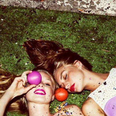 5 πράγματα που μόνο η κολλητή σου φίλη μπορεί να κάνει (ή και να καταλάβει)